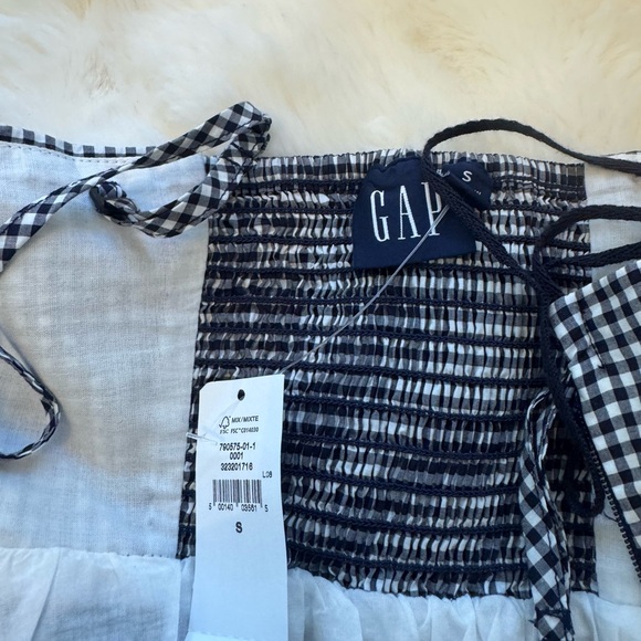 GAP adorable bubble top - Picture 4 of 4